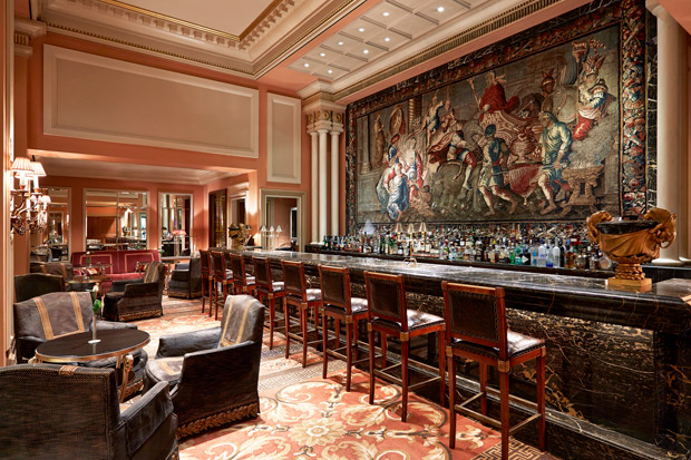 Alexander Bar was voted by Forbes magazine as the best hotel bar in the world